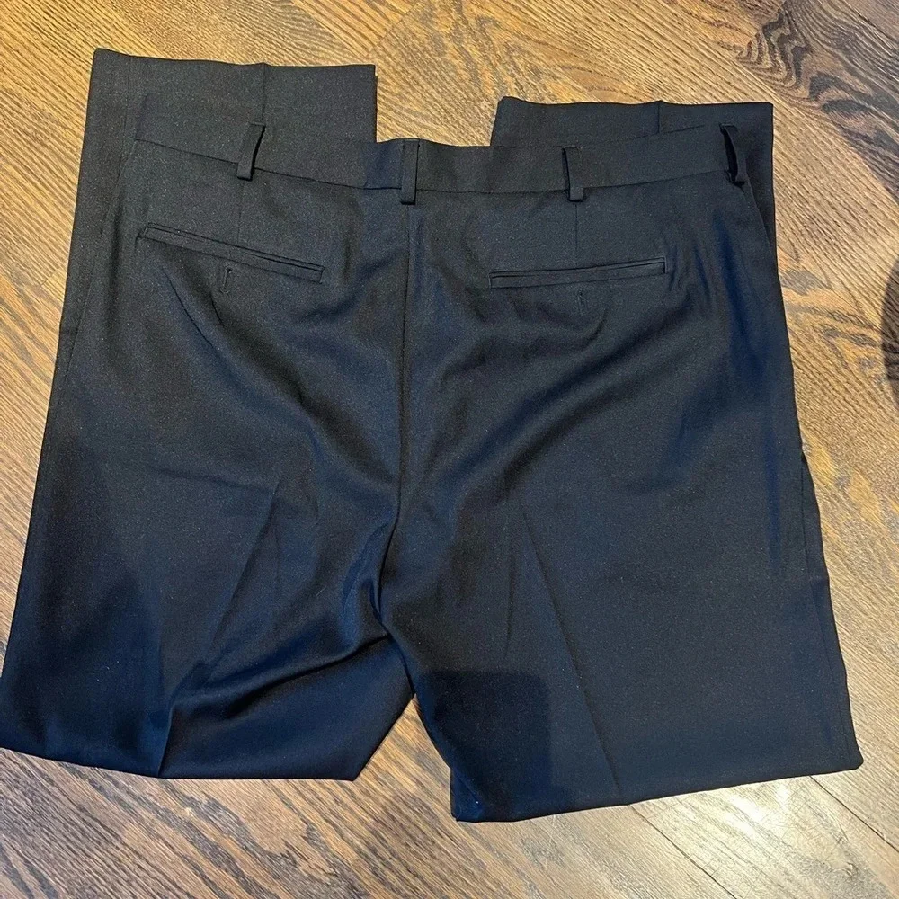 Men’s Izod Black Dress Pant 36 x 30